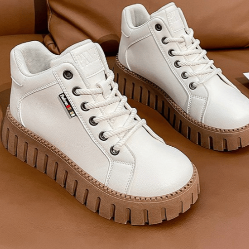 Low-top thick-soled boots